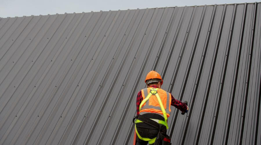 Professional metal roof installation services in Sammamish, WA